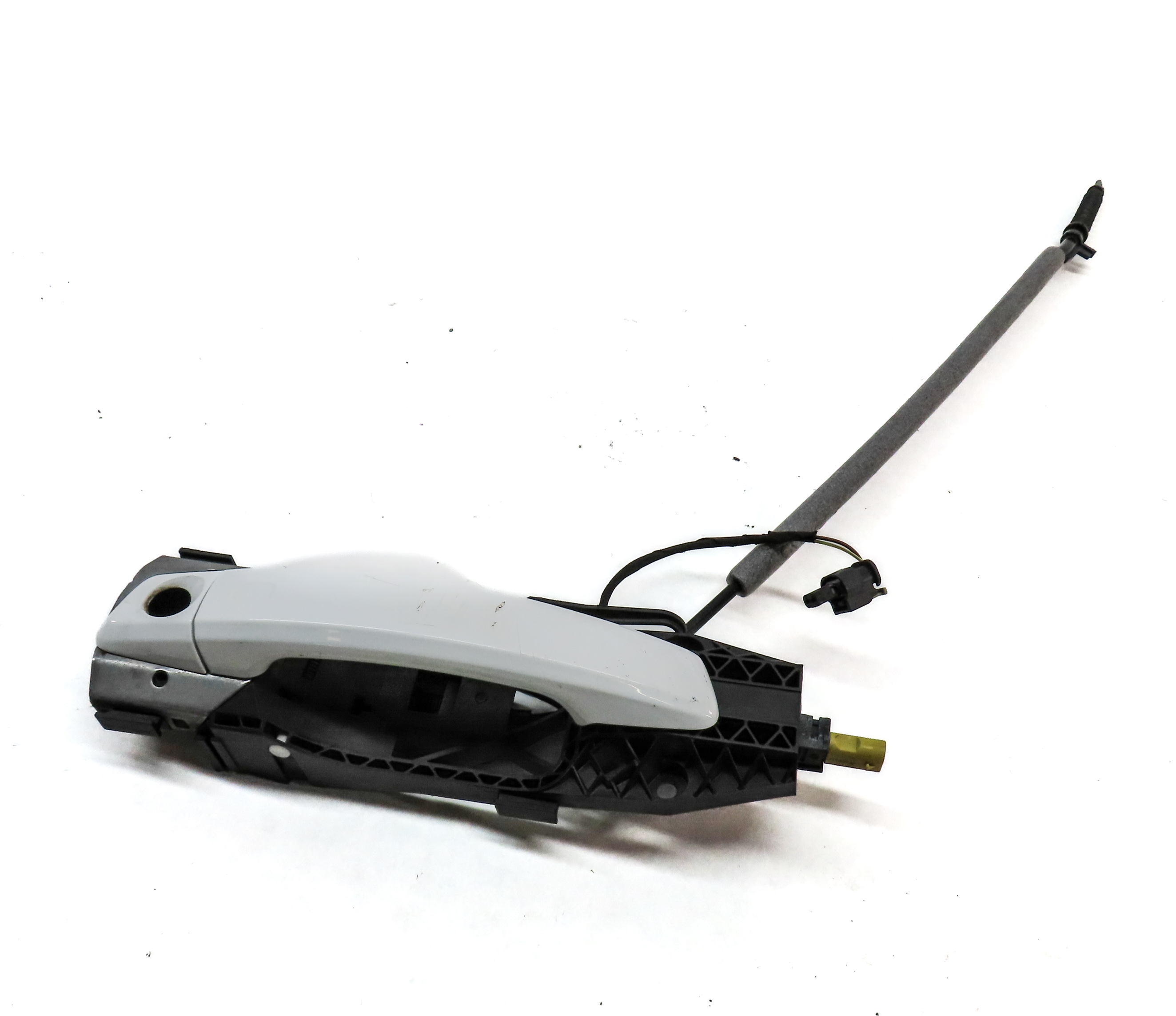 15-18 AUDI A3 S3 RS3 TT (8V MK3) LEFT FRONT DRIVER KEYLESS DOOR HANDLE (WHITE) — exact item pictured